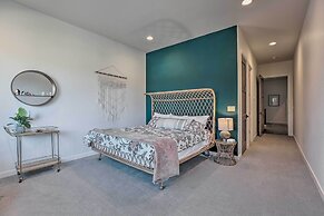 Modern Mtn Oasis w/ Patio, Hot Tub & Grill!