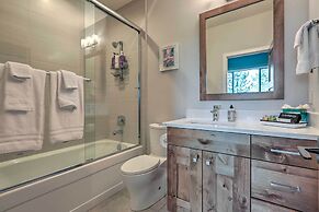 Modern Mtn Oasis w/ Patio, Hot Tub & Grill!