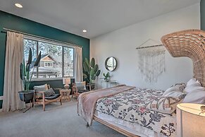 Modern Mtn Oasis w/ Patio, Hot Tub & Grill!