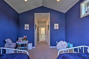 Modern Mtn Oasis w/ Patio, Hot Tub & Grill!