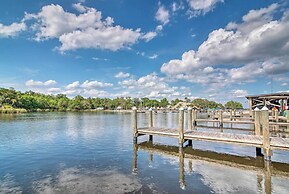 Homosassa House w/ Fire Pit < 2 Miles to River!