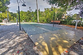 Sanibel Island Studio: Pool Access, Walk to Beach