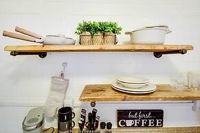 Adorable Tucson Studio w/ Gas Grill & Wifi!