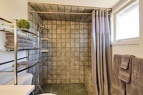 Adorable Tucson Studio w/ Gas Grill & Wifi!