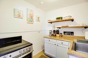 Adorable Tucson Studio w/ Gas Grill & Wifi!