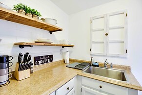 Adorable Tucson Studio w/ Gas Grill & Wifi!