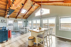 Walk to Beach: Water-view Seabrook Sanctuary