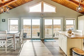 Walk to Beach: Water-view Seabrook Sanctuary