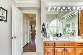 Private Pool: Pet-friendly Retreat on Golf Course!