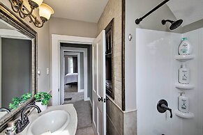 Lakeside Garden Home - 1 Mile to Main Street!