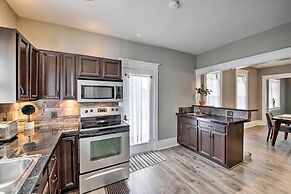 Lakeside Garden Home - 1 Mile to Main Street!