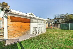 1 Mi to Dtwn: Remote Work-friendly Apt in Hampton!