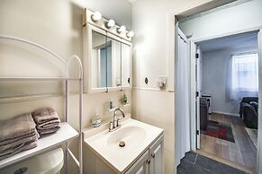 1 Mi to Dtwn: Remote Work-friendly Apt in Hampton!