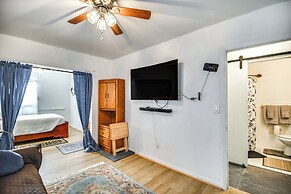 1 Mi to Dtwn: Remote Work-friendly Apt in Hampton!