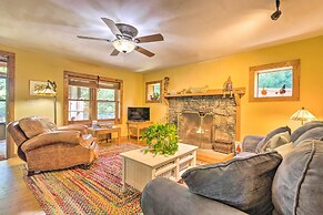 Rustic-yet-cozy Cabin w/ Patio, 12 Mi to Asheville