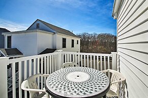 Old Orchard Beach Apt - Walk to Beach & Pier!