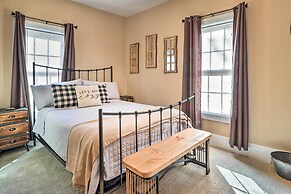 Updated Farmhouse w/ Yard, 10 Mi to Dtwn Atlanta