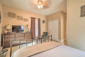 Updated Farmhouse w/ Yard, 10 Mi to Dtwn Atlanta