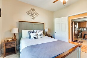 Updated Farmhouse w/ Yard, 10 Mi to Dtwn Atlanta