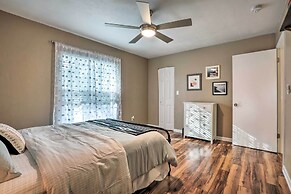 Gainesville Home: 5 Mi to UF Stadium & Downtown!