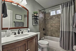 Gainesville Home: 5 Mi to UF Stadium & Downtown!