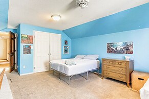 8 Mi to Dtwn: Family-friendly Home in Fort Wayne!