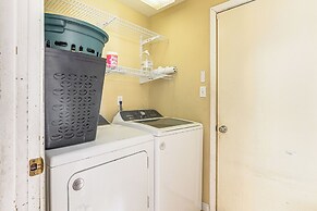 8 Mi to Dtwn: Family-friendly Home in Fort Wayne!