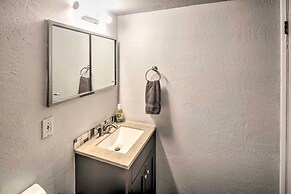 Kingman Apartment < 2 Miles to Route 66 Sign!