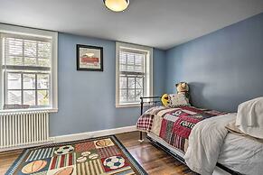 Spacious Estate w/ Courtyard: 2 Miles to Downtown!