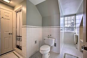 Spacious Estate w/ Courtyard: 2 Miles to Downtown!