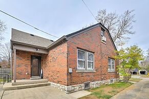 Walk to UK Campus: Charming Home w/ Patio!