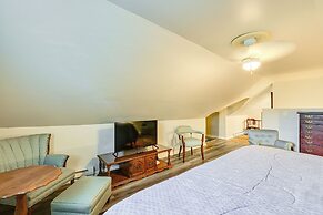 Walk to UK Campus: Charming Home w/ Patio!