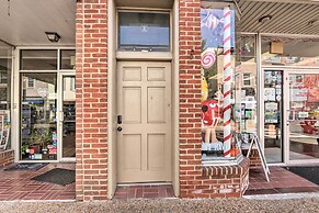 Charming Front Royal Retreat ~ 1 Mi to River!