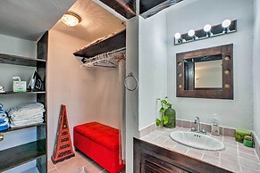 Updated Oceanside Townhome w/ Pool: Walk to Beach!