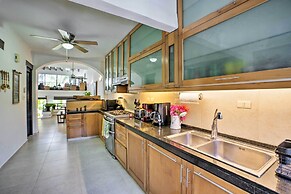 Updated Oceanside Townhome w/ Pool: Walk to Beach!