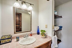 Updated Oceanside Townhome w/ Pool: Walk to Beach!