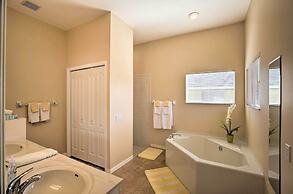 Heated Pool: Lakefront Escape in Cape Coral!