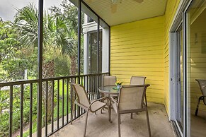 Vibrant Condo w/ Pool Access: 11 Mi to Disney