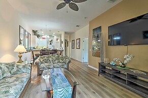 Vibrant Condo w/ Pool Access: 11 Mi to Disney