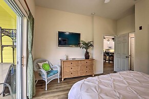 Vibrant Condo w/ Pool Access: 11 Mi to Disney