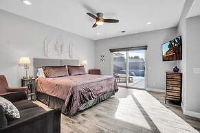 Near Downtown: Palm Springs Home w/ Mountain Views