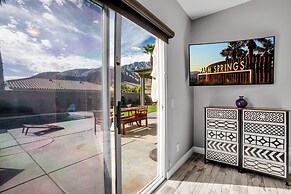 Near Downtown: Palm Springs Home w/ Mountain Views