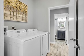 Near Downtown: Palm Springs Home w/ Mountain Views