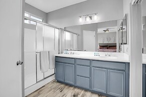 Near Downtown: Palm Springs Home w/ Mountain Views