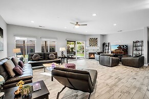 Near Downtown: Palm Springs Home w/ Mountain Views