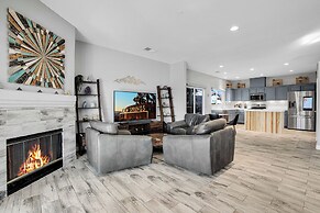 Near Downtown: Palm Springs Home w/ Mountain Views