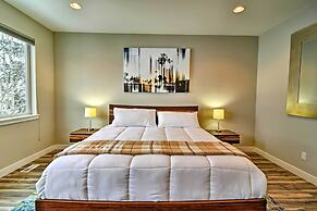 Modern Anchorage Townhome - By Delaney Park Strip!