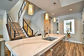 Modern Anchorage Townhome - By Delaney Park Strip!