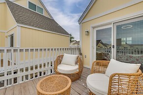 Destin Waterfront Home in Resort: Walk to Beach!