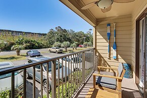 Pool, Tennis & Gym: Resort Condo in Hilton Head!